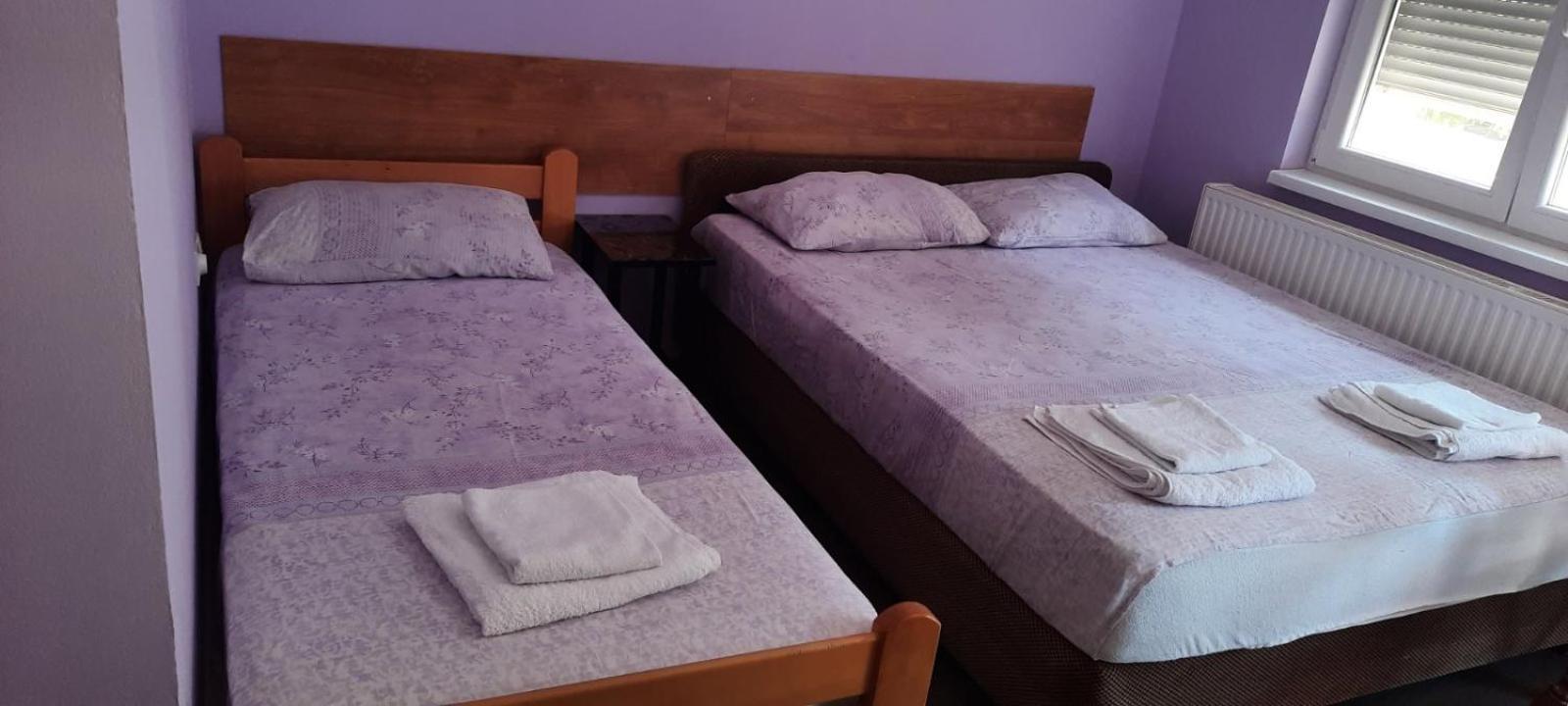 Guest House Trajkovic Jagodina Bagian luar foto